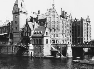 منظر ل Speicherstadt (مدينة المستودعات) هامبورغ ، c.1910