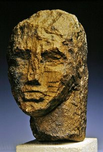 الفتاة الصغيرة الحنين (الحجر الرملي) بواسطة خوليو جونزاليس