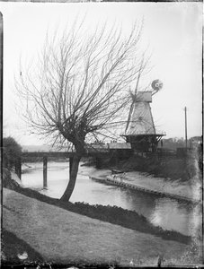 Rye Windmill ، Ferry Road ، Rye ، Rother ، East Sussex ، 25/04/1905 (b / w photo)