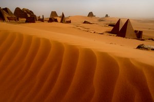  بواسطة كينيث جاريت