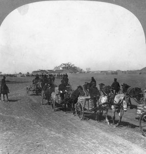 قطار النقل العسكري الياباني ، منشوريا ، 1906 بواسطة شركة كيستون فيو