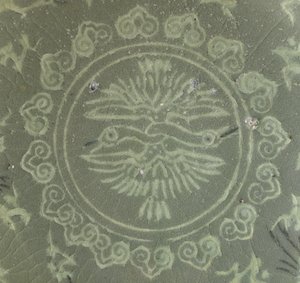 سلطانية ذات رافعات وسحب ، حوالي 1150-1200 بواسطة المدرسة الكورية