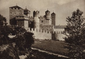 إيطاليا: قلعة فينيس ، فال داوستا (b / w photo) بواسطة كيرت هيلشر