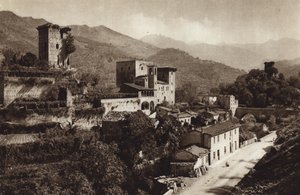 إيطاليا: قلعة Verrucola ، Fivizzano (b / w photo) بواسطة كيرت هيلشر