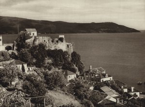 يوغوسلافيا: Castelnuovo على خليج كاتارو (b / w photo) بواسطة كيرت هيلشر