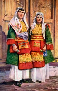 امرأتان يونانيتان ، 1922. بواسطة LG Popoff