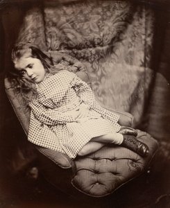 مارغريت فرانسيس لانجتون كلارك ، 1864 ، طبع ج. 1866. بواسطة لويس كارول