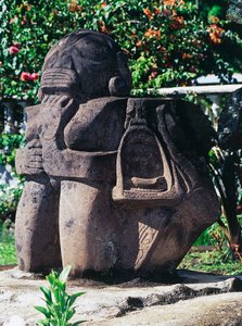 Anthropomorphic Tiki sculpture, Papeete, Tahiti, Society Islands, Archipelago of Windward Islands, French Polynesia (overseas territory of French Republic) بواسطة غير معروف غير معروف