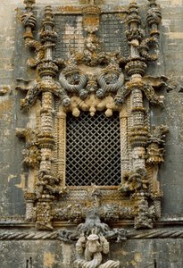 Manueline window (Portuguese late Gothic) of Convent of Order of Christ (originally Templar stronghold), Tomar بواسطة غير معروف غير معروف
