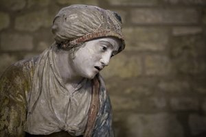 امرأة مقدسة في قلنسوة (حجر مطلي) بواسطة ليجير ريشييه