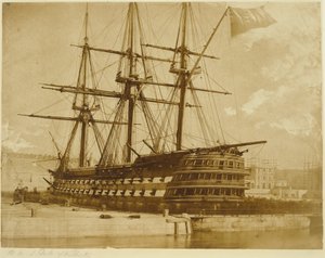 السفينة H.M.S. S. Duke of Wellington في كيهام، إنجلترا.