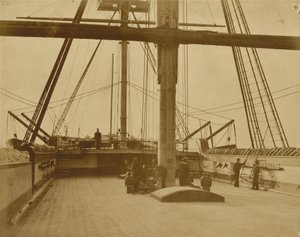 السطح الربعي للسفينة HMS "Impregnable",1852-1854 (صورة فوتوغرافية)