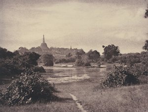 رانغون: منظر بالقرب من البحيرة، نوفمبر 1855 (صورة فوتوغرافية) بواسطة أمعاء لينيوس
