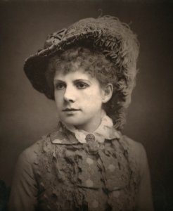 ألما موراي ، الممثلة البريطانية ، 1882.