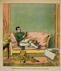 رسم إيضاحي لبومبلد لويس (1862-1927) من كتاب "نصب تذكاري لسانت هيلين" للكونت إيمانويل دي لاس حالات (1766-1842): يسافر الإمبراطور نابليون عبر الكتب التي تم إرسالها للتو إلى سانت هيلين ، مجموعة خاصة بواسطة تفجير لويس تشارلز