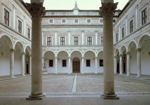 منظر Cortile d&39;Onore (فناء الشرف) c.1470-75 بواسطة لوسيانو لورانا