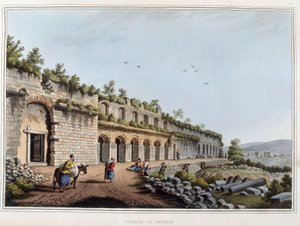 ملعب في Ruin a Ephese سابقًا مدينة قديمة باليونان ، اليوم في تركيا. في "" مناظر في السيادة العثمانية ، في أوروبا ، في آسيا ، وبعض جزر البحر الأبيض المتوسط من الرسوم الأصلية التي التقطها لويجي ماير ، لندن بواسطة لويجي ماير