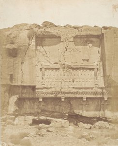 مقبرة صخرية في برسيبوليس ، 1858. بواسطة لويجي بيسشي