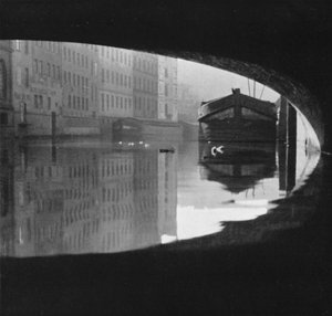 برلين: Friedrichsgracht (صورة b / w) بواسطة ماريو بوكوفيتش