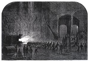 عملية تدوير لوحات الدروع لسفن جلالة الملكة في Alas Steelworks ، شيفيلد ، رسم توضيحي من "أخبار لندن المصورة" ، 14 سبتمبر 1861 بواسطة ميسون جاكسون