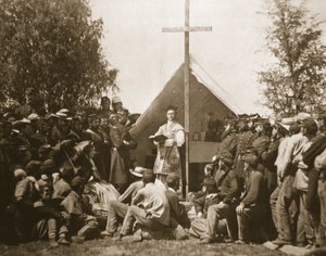 الأب توماس موني يقود كتلة الأحد الأحد ، فوج المشاة 69 في نيويورك ، 1861 (التصوير الفوتوغرافي)
