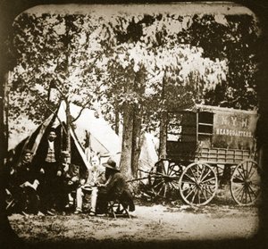 مقر نيويورك هيرالد في الميدان في Culpeper Court House ، 1863 بواسطة ماثيو ب برادي
