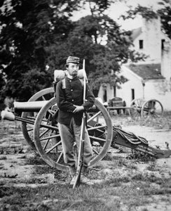 تم تصوير الجندي DWC Arnold ، Union Army ، بالقرب من Harper's Ferry ، فيرجينيا بواسطة ماثيو برادي