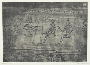 معبد دندرة توتريس الكبير ، تماثيل الواجهة الخلفية ، صعيد مصر ، 184951. بواسطة ماكسيم دو كامب