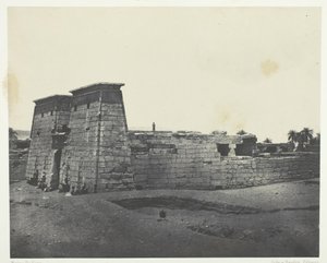 الكرنك ، معبد خونس ، طيبة ، 184951 ، طبع عام 1852. بواسطة ماكسيم دو كامب