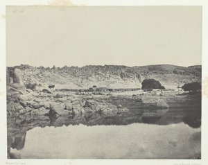 الضفة الشمالية لقرية أبو كولي من النيل ، منظر مأخوذ شمال فيلو ، النوبة ، 184951. بواسطة ماكسيم دو كامب