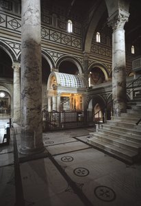مصلى المصلوب (سيبوريوم) بواسطة Michelozzo di Bartolommeo
