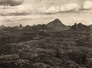 "بناء إمبراطورية" في العصر الفاشي: جبال أدوا ، إثيوبيا ، 09/05/1936 (b / w photo) بواسطة موديستينو بالدينيتي