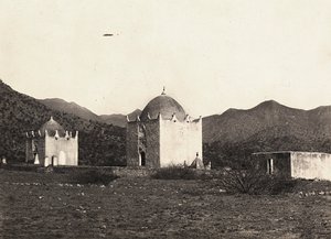 "بناء إمبراطورية" في العصر الفاشي: قبر المسلمين المقدسين ، 09/05/1936 (b / w photo) بواسطة موديستينو بالدينيتي