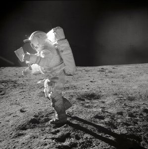 أبولو 14 - ناسا ، 1971. بواسطة صور وكالة ناسا