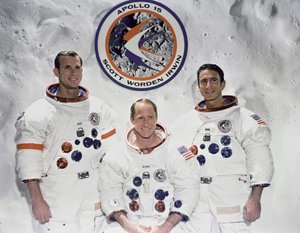 أبولو 15 - ناسا ، عام 1971. بواسطة صور وكالة ناسا