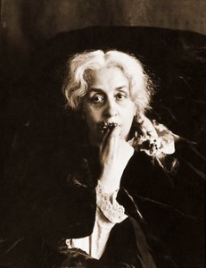 صورة شخصية لإرنستين مفلس ، في اليسار 18-1906 (صورة) بواسطة نادار