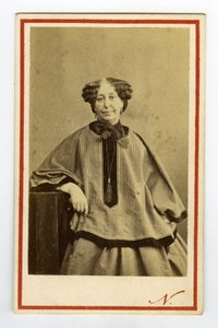 Portrait of writer George Sand (1804-1876) (Aurore Dupin), Baroness Dudevant. Business card بواسطة نادار