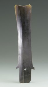 سكين الحصاد (hu) ، ثقافة Qijia ، c.2500-2000 قبل الميلاد (اليشم) بواسطة المدرسة الصينية في العصر الحجري الحديث