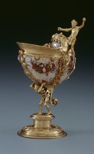 كوب نوتيلوس ، c. 1560 (فضة مطلية بالذهب ، نوتيلوس وصدف لؤلؤي)