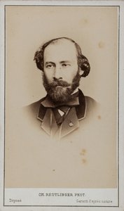 صورة لأوكتاف فوييه 1821-1890.