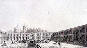 كارافانسراي شاه سلطان حسين ، أصفهان ، لوحة 32 من "الآثار الحديثة لبلاد فارس" ، نقشها أوغست ألكسندر غيوموت (1815-1892) 1856 (ليثو)
