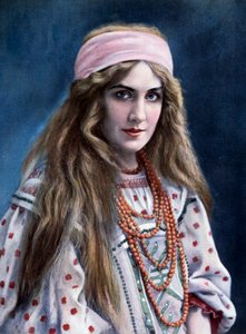 مارغريت كاريه (1880-1947) في دور سنيجوروتشكا، في سنو مايدن، بقلم نيكولاي ريمسكي كورساكوف (1844-1908) بواسطة بول (بعد) نادار