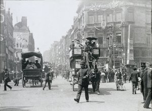سيرك لودجيت ، لندن ، أعد ليوبيل الملكة ، 1897 بواسطة بول مارتن