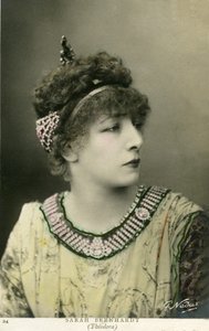 Henriette Rosine Bernard الملقب Sarah Bernhardt (1844-1923) باسم "Théodora" ، مسرحية من قبل Victorien Sardou ، في عام 1884 (صورة) بواسطة بول نادر