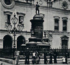 تمثال خوسيه بونيفاسيو. لارجو دي سان فرانسيسكو ، 1895