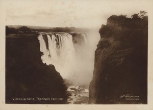 شلالات فيكتوريا ، الشلالات الرئيسية (صورة b / w) بواسطة Percy M. Clark