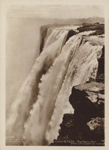 شلالات فيكتوريا ، السقوط الرئيسي من جزيرة ليفنجستون (صورة b / w) بواسطة Percy M. Clark