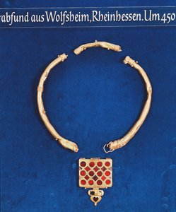 قلادة ، من كنز قبر Wolfsheim ، c.378 (الذهب)