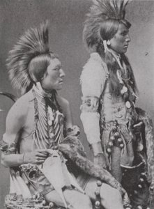 اثنان من شجعان Blackfoot (صورة b / w) بواسطة المصور كندي