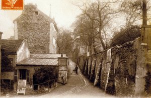 شارع سانت فنسنت ، مونمارتر ، باريس ، ج. 1900 (b / w photo) بواسطة مصور فوتوغرافي فرنسي